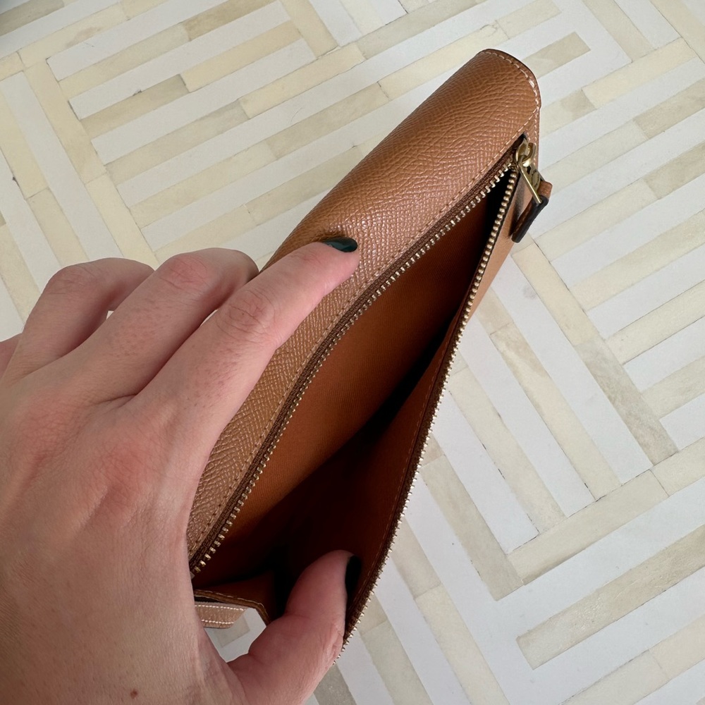 Coach Wyn Soft Wallet - Picture 3 of 4